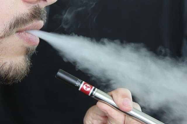 IBVAPE Explains smoking vs e cigarettes and Why IBVAPE Recommends Safer Choices