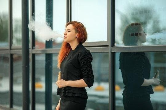 e-Cigaretta and the public debate why e cigarettes should not be banned – evidence, consumer rights and harm reduction
